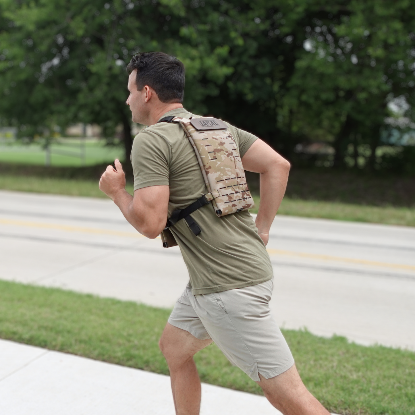 Heavy Duty Cooling Vest with integrated Cooling Fan Vents – MultiCam Arid